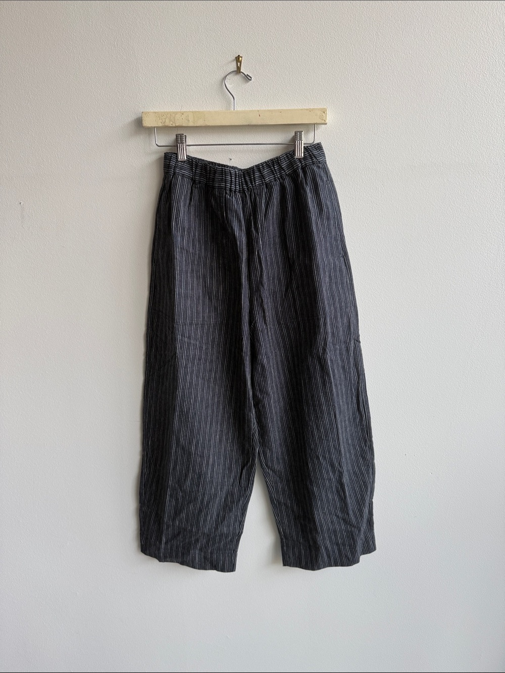 Men's Black Pinstripe Relaxed Joggers